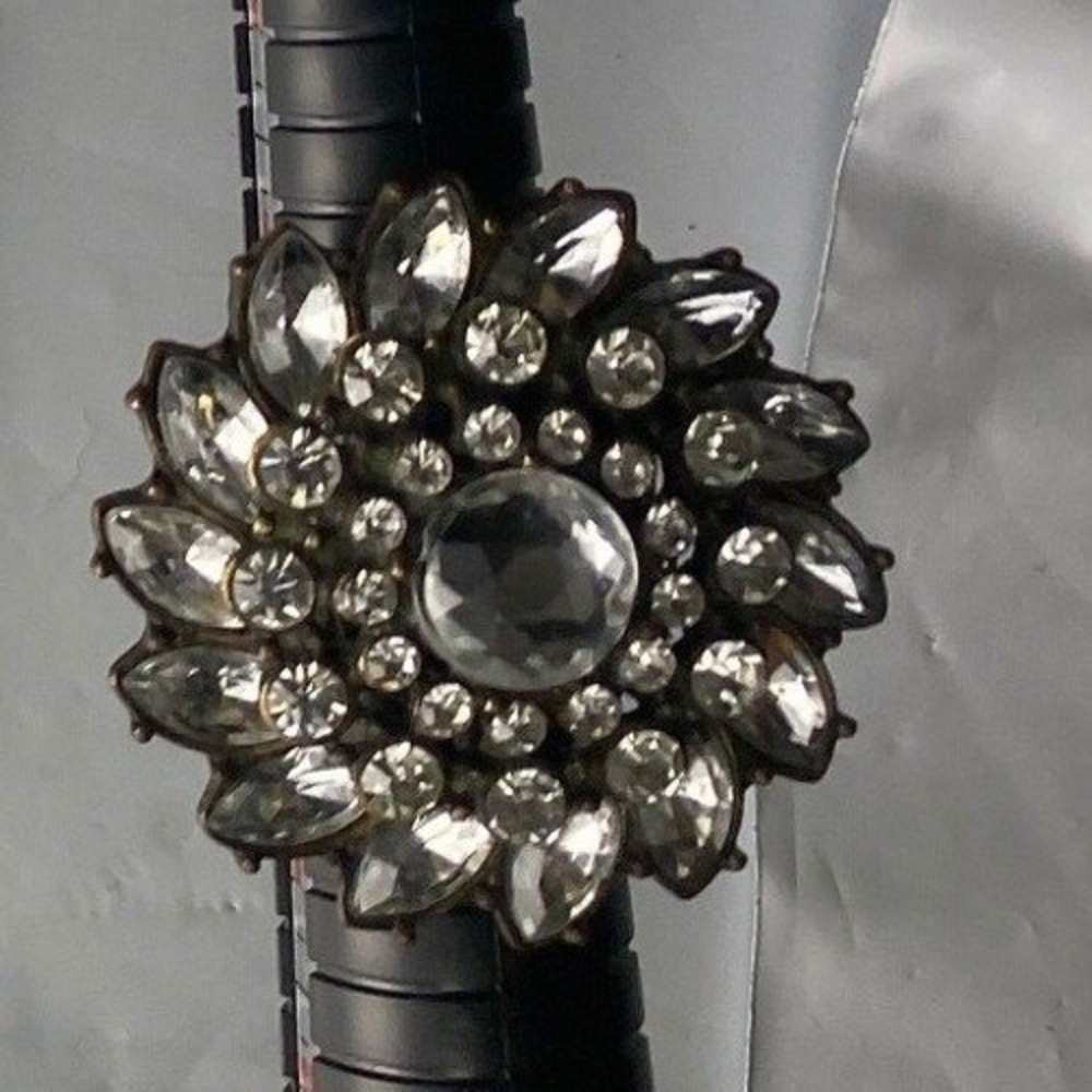Sparkling Flower Statement Ring Crystal Rhinestone Adjustable Silver‎ Tone
